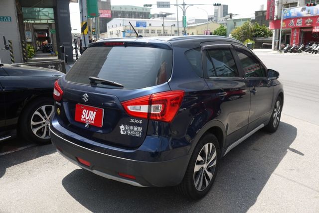 僅跑3萬 原廠保養 車況極佳 省油好開 7具氣囊 換檔撥片 SX4 1.4渦輪  第5張相片