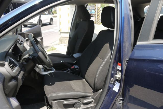 僅跑3萬 原廠保養 車況極佳 省油好開 7具氣囊 換檔撥片 SX4 1.4渦輪  第8張相片
