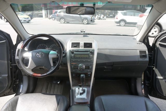 定速 恆溫 胎壓 里程保證 省油 好開 優質好車 ALTIS 1.8  第11張相片
