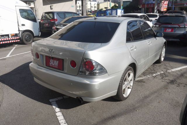 車主用心照顧 車庫車 內外漂亮 現場賞車 保證滿意 LEXUS IS200  第5張相片
