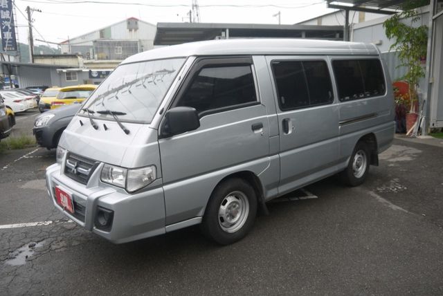 一手認證車 里程保證 8人座 可改貨車牌 得利卡廂車 2.4  第2張相片