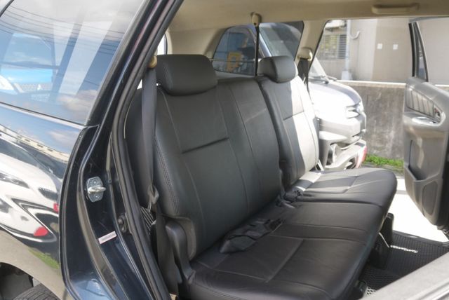 認證車 有保固 後座出風口 皮椅 雙安 露營 載貨皆可 可改貨車牌 INNOVA 2.0  第9張相片