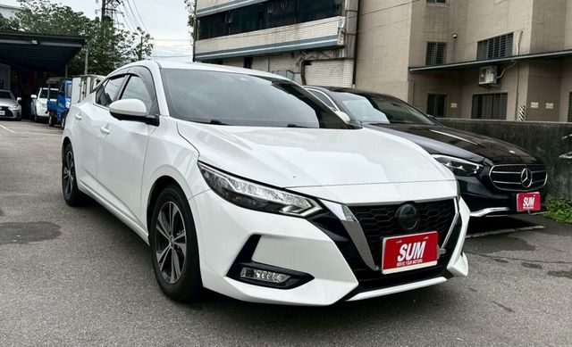 正2022年NISSAN SUPER SENTRA 極低里程僅跑2.8萬  第3張相片