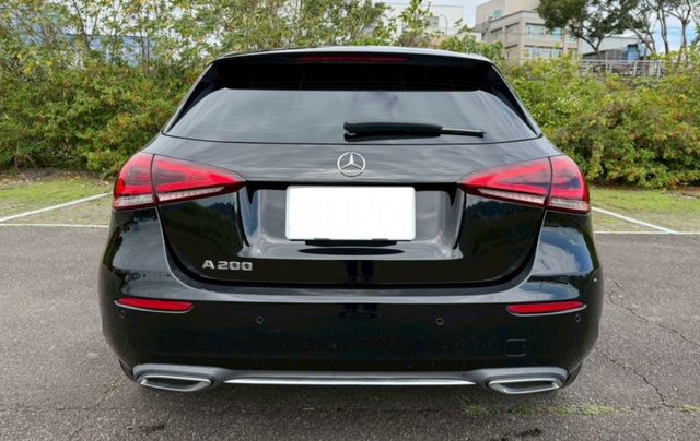 2018 BENZ A200 跑少優質認證車  第5張相片