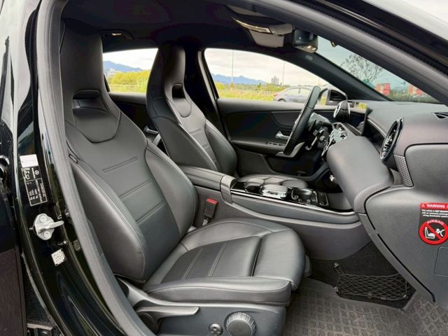 2018 BENZ A200 跑少優質認證車  第9張相片