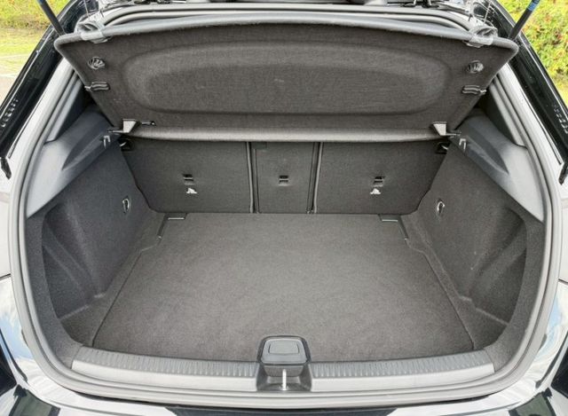 2018 BENZ A200 跑少優質認證車  第10張相片