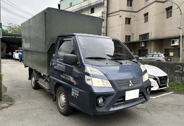 2021年 得利卡貨車 自排 伸縮篷 優質車況  第3張相片