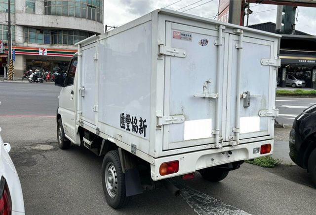 2023年 VERYCA 菱利貨車 自排 極低里程 僅跑7000公里  第7張相片