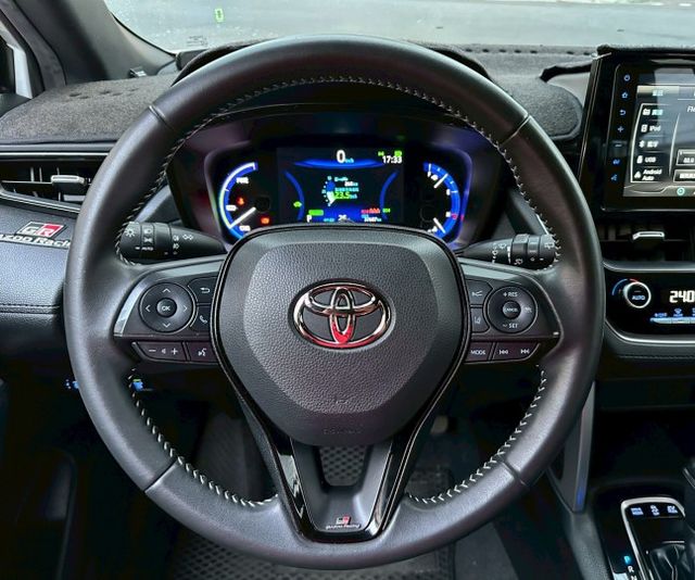 2022 Toyota Corolla Cross GR Sport 油電 極低里程漂亮車~  第8張相片