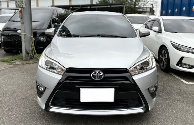 正2017 TOYOTA YARIS 大鴨 低里程僅跑8萬 認證車~  第2張相片