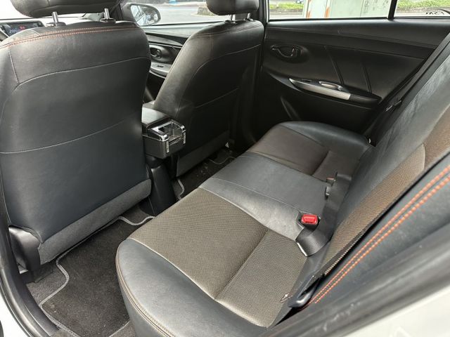 正2017 TOYOTA YARIS 大鴨 低里程僅跑8萬 認證車~  第6張相片