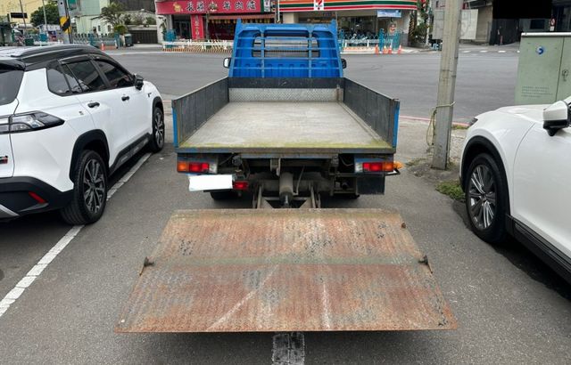 2014 DELICA 得利卡貨車 升降尾門 極低里程 !僅跑5萬!  第5張相片