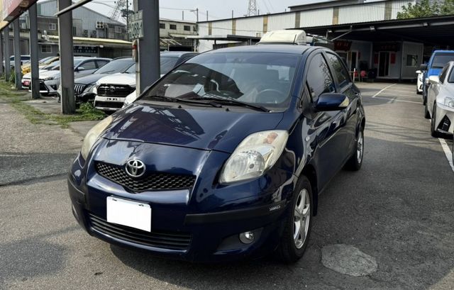 2011 Toyota  Yaris 小鴨 跑少低里程 僅跑11萬 認證車  第1張相片