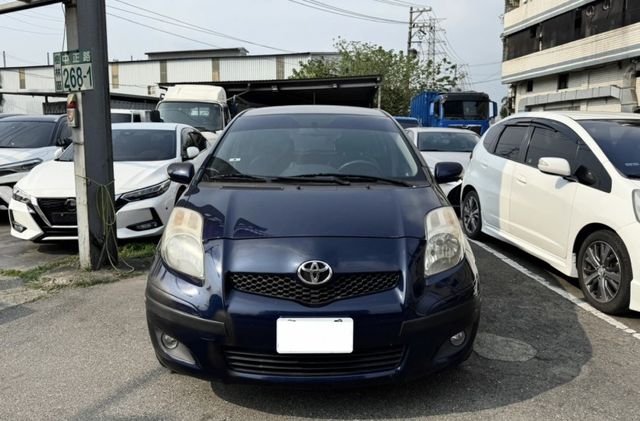 2011 Toyota  Yaris 小鴨 跑少低里程 僅跑11萬 認證車  第2張相片
