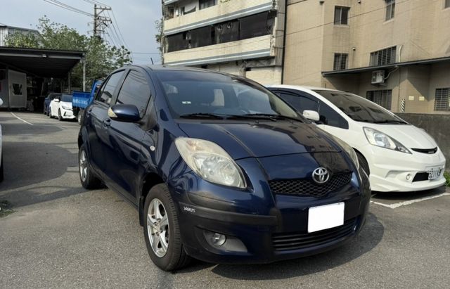 2011 Toyota  Yaris 小鴨 跑少低里程 僅跑11萬 認證車  第3張相片