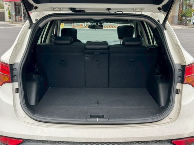 2015 HYUNDAI SANTA FE 四輪傳動 全景天窗 正一手車 ~  第8張相片