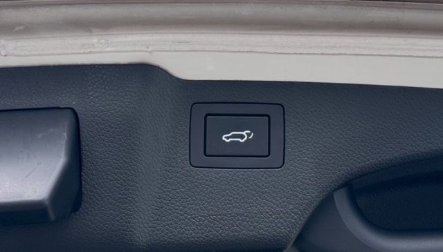 2015 HYUNDAI SANTA FE 四輪傳動 全景天窗 正一手車 ~  第9張相片