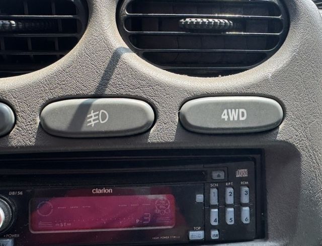 2007 VERYCA 菱利貨車 四輪傳動 一手車  第5張相片