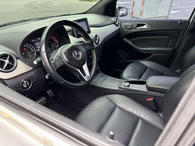 2012 BENZ B200 CDI 省油省稅大空間 優質車況  第5張相片