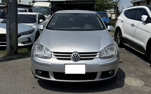 2009 VW GOLF 五代 1.6L 汽油 低里程代步車 僅跑7萬公里  第2張相片