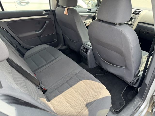 2009 VW GOLF 五代 1.6L 汽油 低里程代步車 僅跑7萬公里  第6張相片