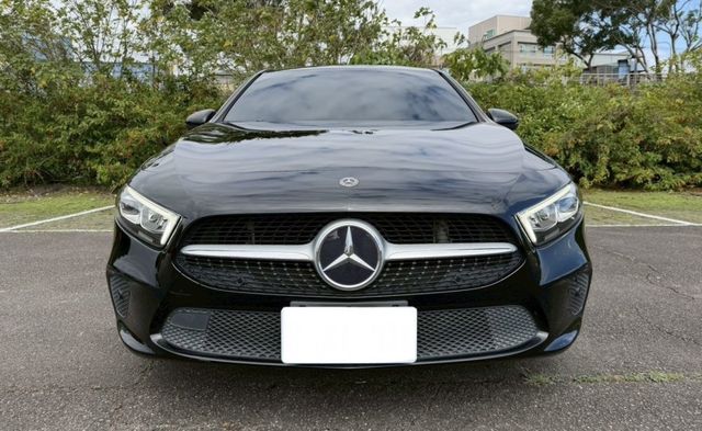 2018 BENZ A200 跑少優質認證車  第2張相片