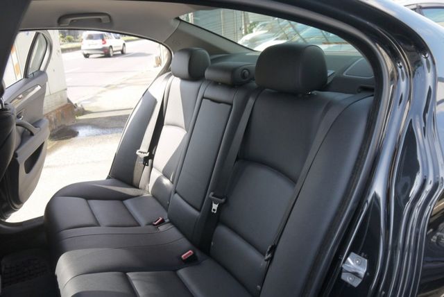 一手車 總代理 柴油 更省油 有力好開 BMW 520D  第6張相片