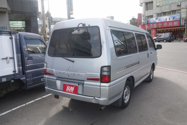 一手認證車 里程保證 8人座 可改貨車牌 得利卡廂車 2.4  第2張相片