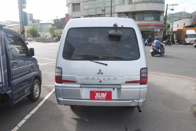 一手認證車 里程保證 8人座 可改貨車牌 得利卡廂車 2.4  第4張相片