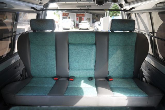 一手認證車 里程保證 8人座 可改貨車牌 得利卡廂車 2.4  第7張相片