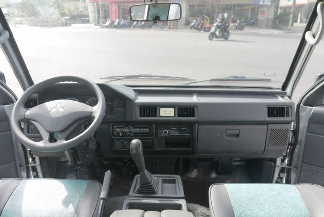 一手認證車 里程保證 8人座 可改貨車牌 得利卡廂車 2.4  第11張相片