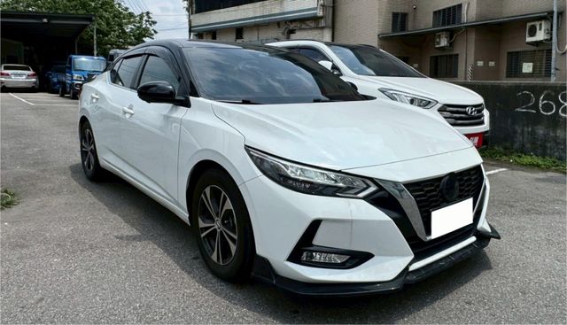 正2022年NISSAN SUPER SENTRA 極低里程僅跑2.8萬  第3張相片