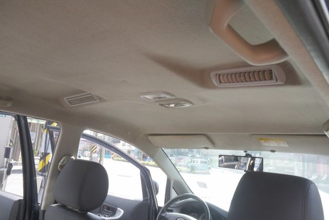 認證車 有保固 後座出風口 皮椅 雙安 露營 載貨皆可 可改貨車牌 INNOVA 2.0  第11張相片