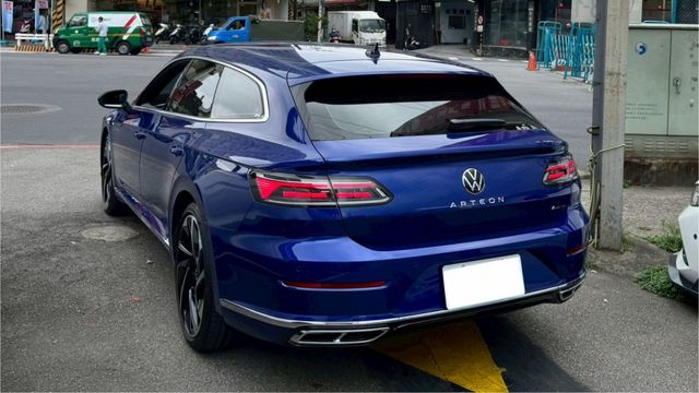 正2023年 ARTEON Shooting Brake 430 TSI R-Line 原鈑件認證車 僅跑1.5萬KM  第4張相片