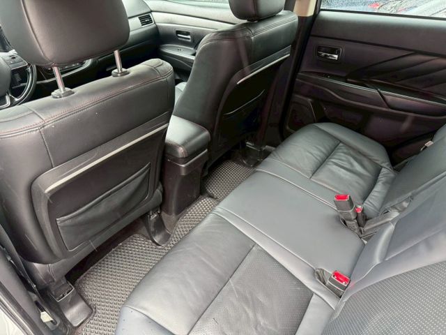 2017 Outlander 一手車 車況極優 認證車  第6張相片