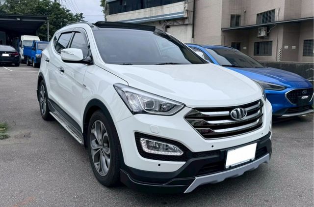 四輪傳動 5+2七人座 原鈑件 車況優質  第3張相片