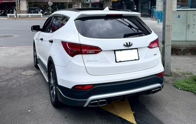 四輪傳動 5+2七人座 原鈑件 車況優質  第4張相片