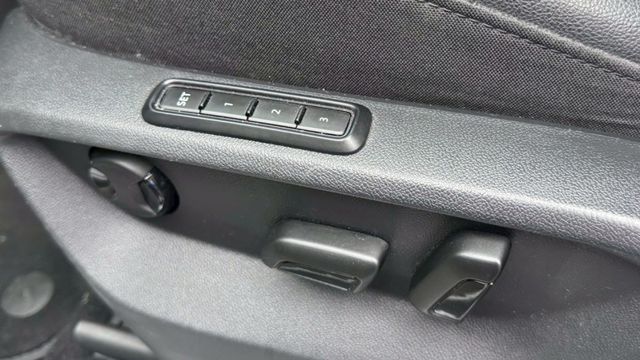 正七人座 一手車 車庫車 優質車況  第10張相片