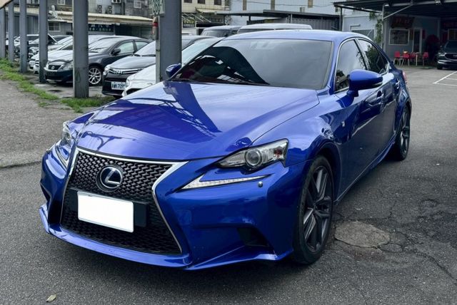 LEXUS IS300h F sport  高妥善率 優質車  第1張相片