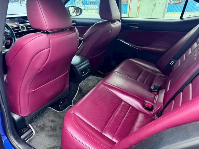 LEXUS IS300h F sport  高妥善率 優質車  第6張相片