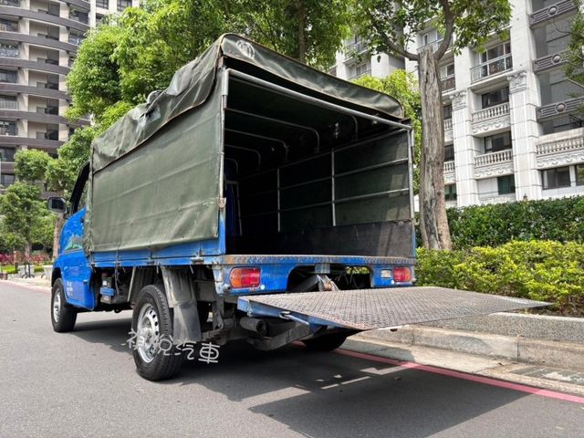僅跑16萬km、帆布鐵架木床+升降尾門、生意好夥伴、可客製化鐵架、0頭款～可全貸  第10張相片