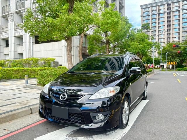 【認證車專賣店】七人座、天窗、恆溫、後座出風口、9吋安卓機、四條新胎、原鈑件  第1張相片