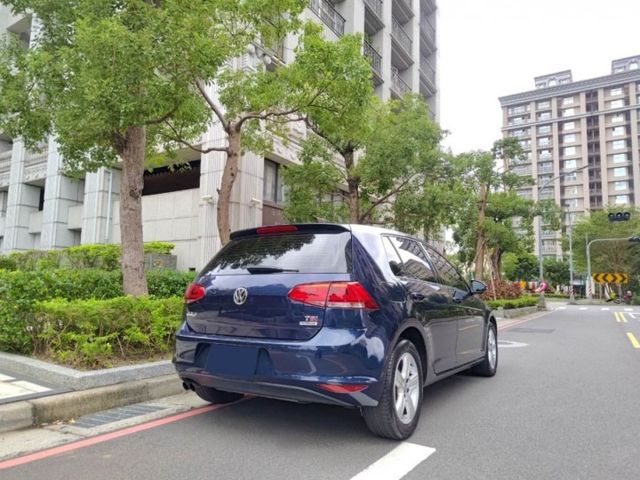 【認證車專賣店】 保證7萬km、140hp、雙區恆溫、16吋圈、電折、原鈑件  第7張相片