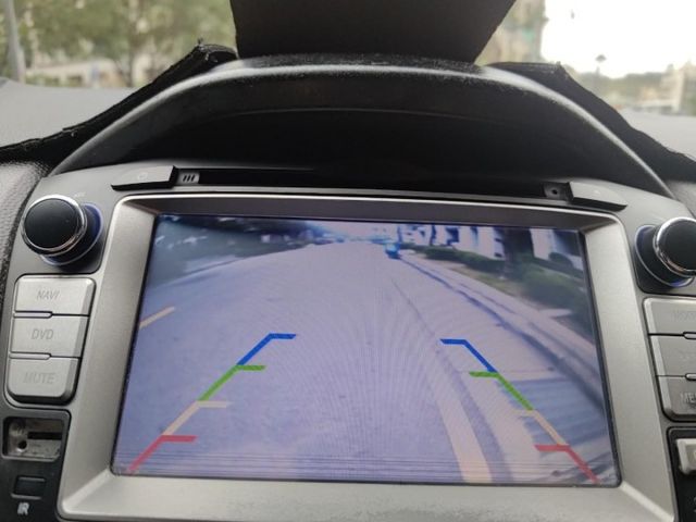 【認證車專賣店】 定速、恆溫、電動椅、三螢幕、馬牌新胎、原鈑件、五大保固  第10張相片