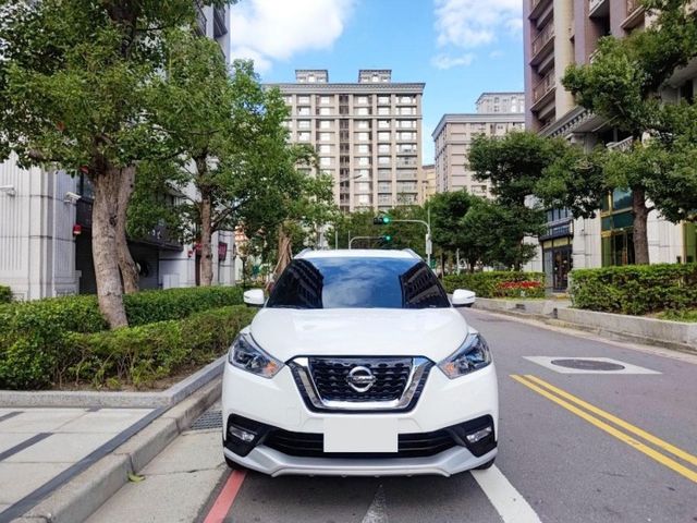 【原鈑件認證車】保證4萬km、空力套件、車偏、盲點、主動煞停、全車冰鑽、原廠保養  第2張相片