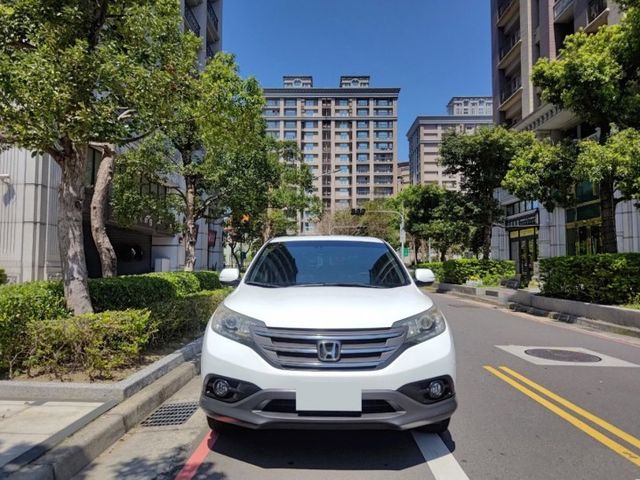 【認證車專賣店】天窗、4安、TCS、HID、原鈑件、四條新胎、五大保固  第2張相片