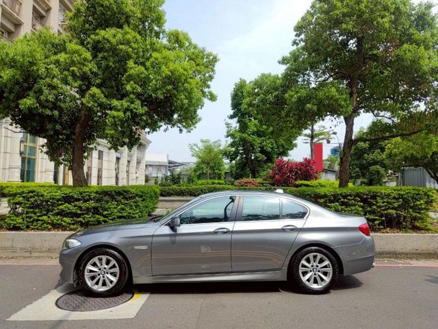 【認證車專賣店】一年僅跑1萬、正時鍊條已更換、IKEY啟動、定速、原鈑件  第4張相片