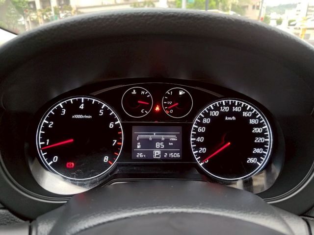 【祺鉅汽車】保證2萬km、環景、導航、4安、防滑、五大保固、0頭款～可全貸  第9張相片