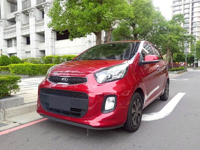 【認證車專賣店】保證5萬km、雙色鋁圈、導航倒顯、TCS防滑、原鈑件、五大保固  第1張相片