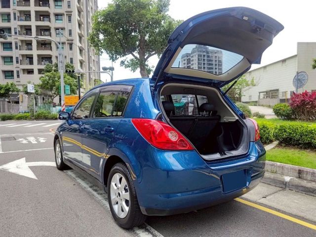 【認證車專賣店】保證12萬km、IKEY、恆溫、定速、原鈑件、原廠保養、四條新胎  第8張相片